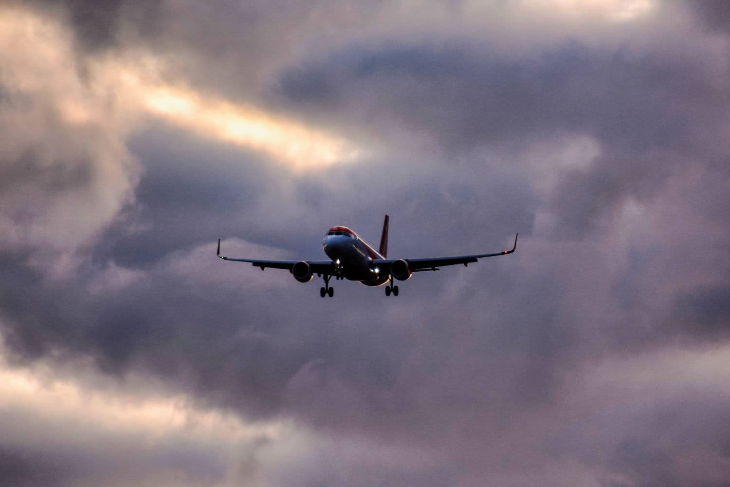Featured image for METAR & TAF Decoder Guide for Pilots